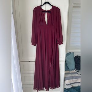 Lulu’s Long Sleeve Dress with Slit
